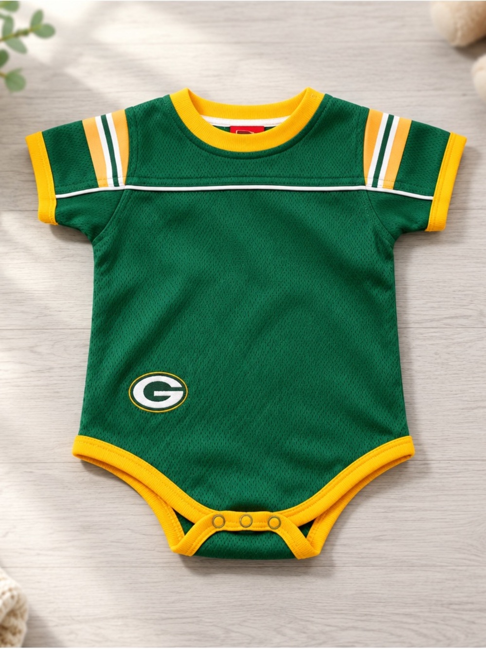 Green Bay Packers 3pc Creeper Bodysuit and socks Infant Baby 3-6 Months